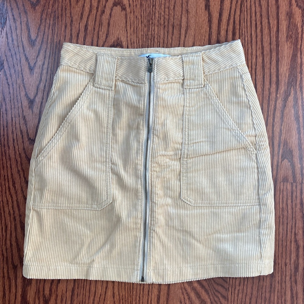 Hollister Women’s High Waisted Corduroy Skirt, Size 0/XS, Color Tan